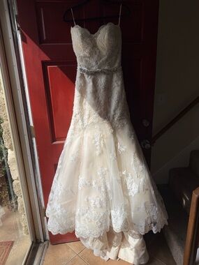 Casablanca Strapless Mermaid
Wedding Gown
